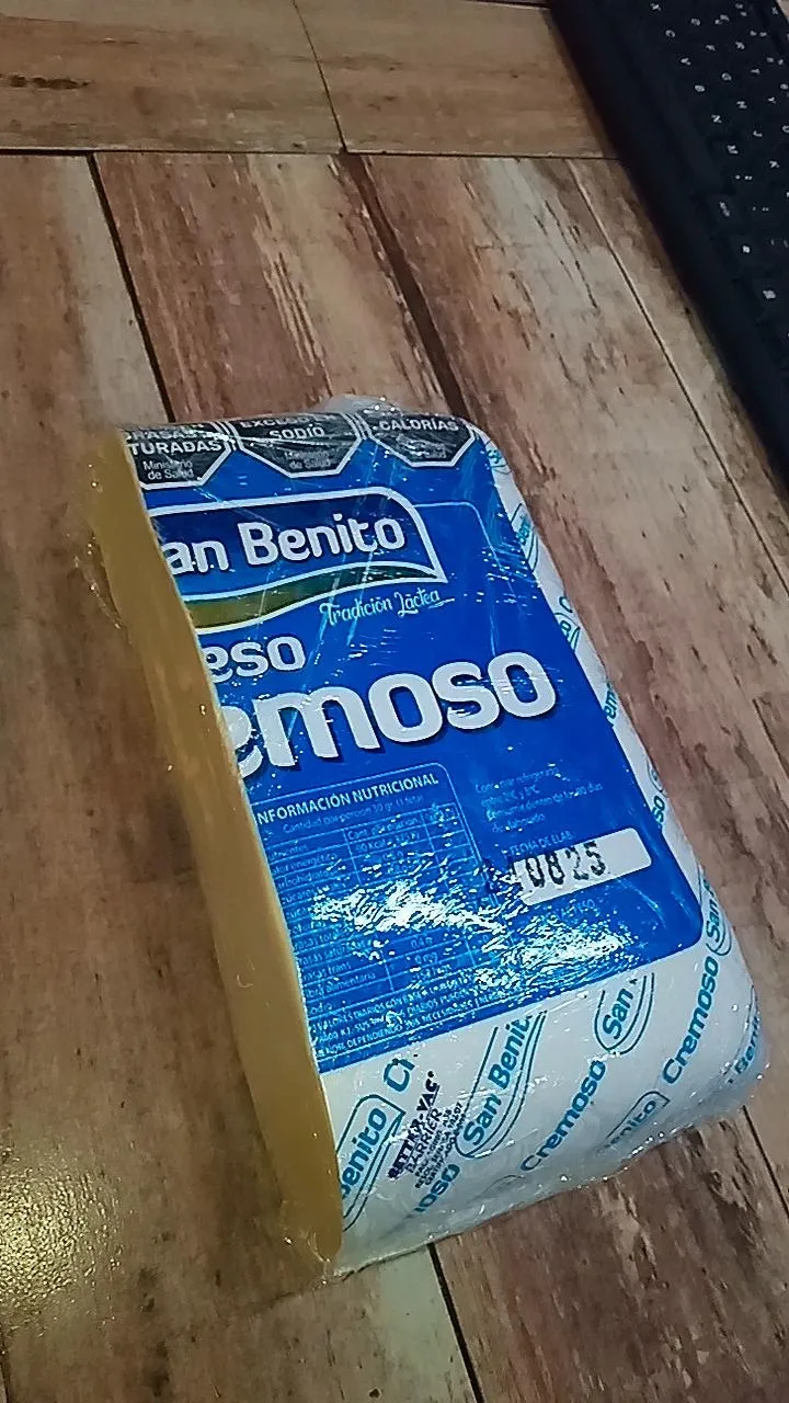 Queso cremoso (por kg $6500) por media horma el kg: